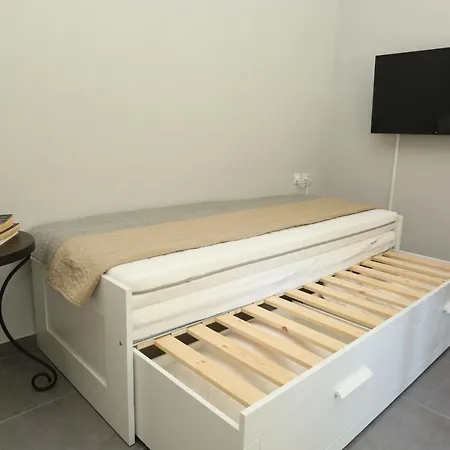 Appartamento 1 *